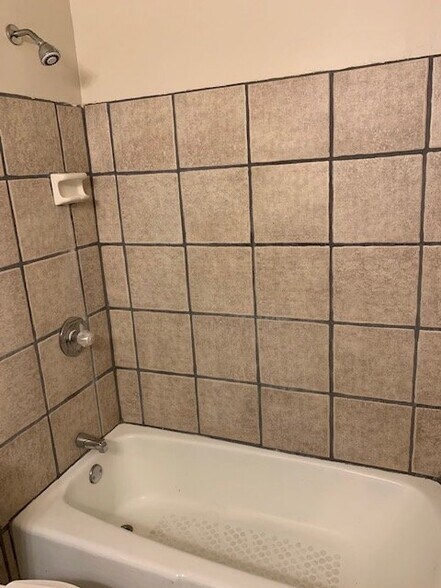 Building Photo - 57 W Vine St