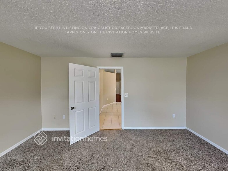 Building Photo - 7539 42nd Ct E