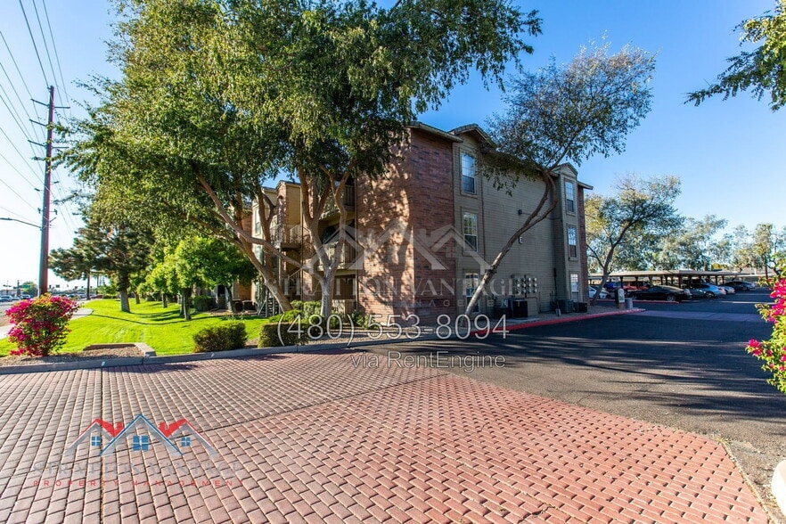 Building Photo - 200 E Southern Ave