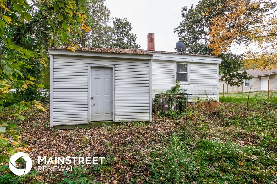 Building Photo - 2408 Marlowe Ave