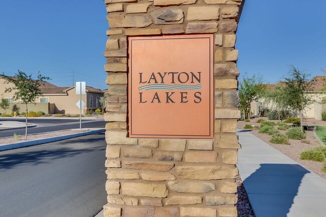 Building Photo - 1106 E Regent Dr