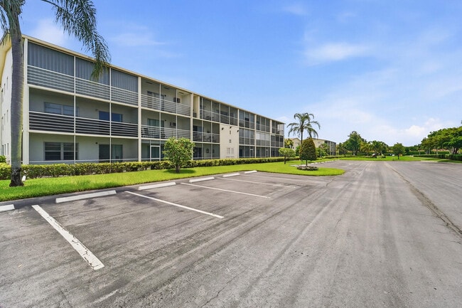 Building Photo - 368 Mansfield Dr