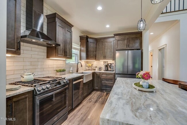 Building Photo - 1007 Shadyside Dr