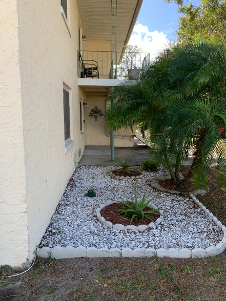 Building Photo - 42 Carla Ct