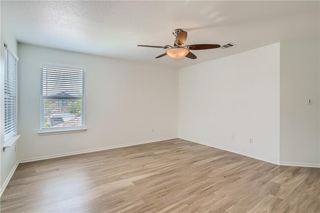 Building Photo - 1105 Fox Sparrow Cove