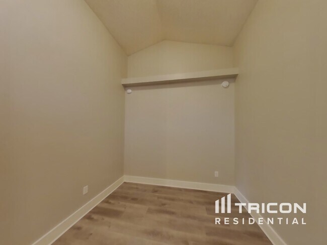 Building Photo - 2169 Khaki Ct