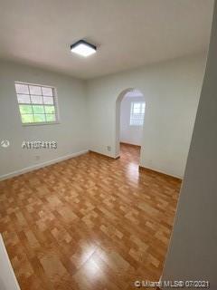 Building Photo - 1120 SW 3rd Ave