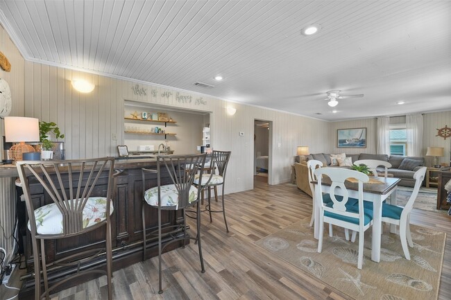 Building Photo - 4135 Fort Bend Dr