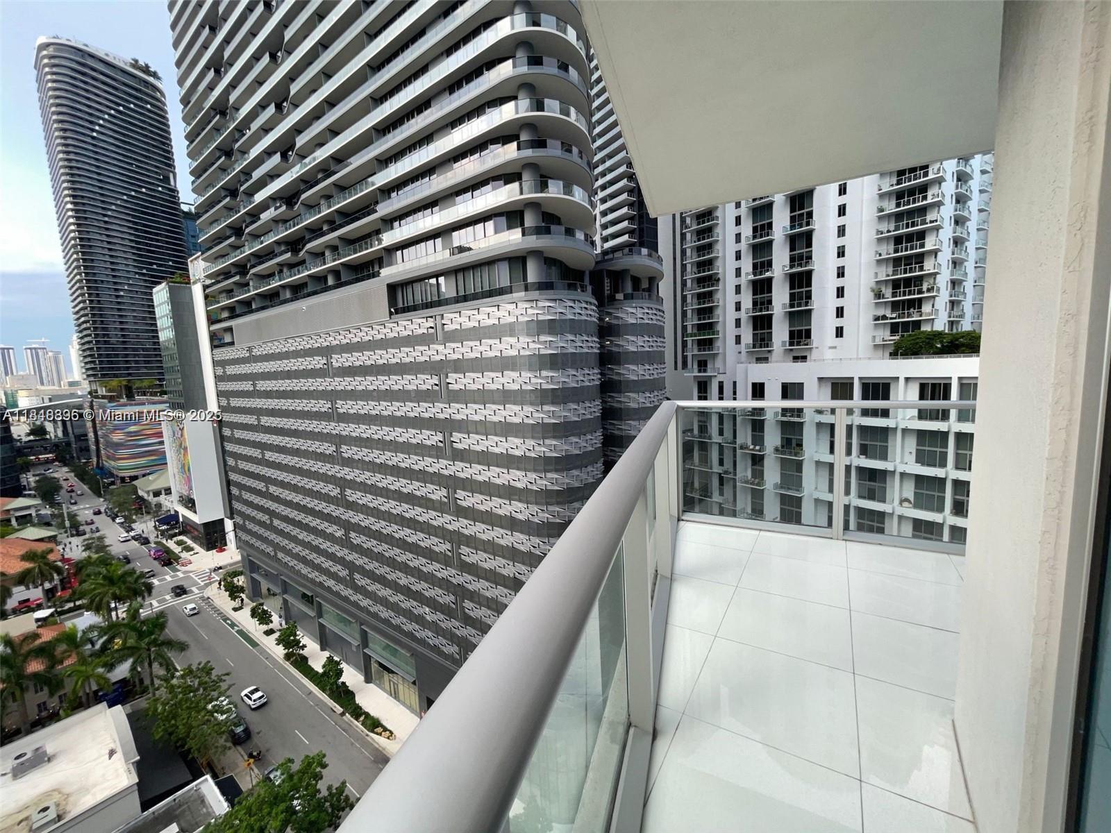 Building Photo - 1100 S Miami Ave