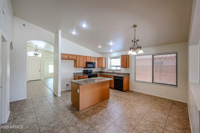 Building Photo - 13398 N 177th Dr