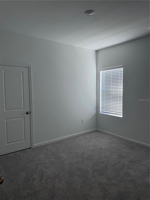 Building Photo - 4576 Noble St