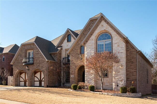 Building Photo - 5106 S Sloan Cir