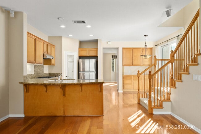 Building Photo - 8320 Bryn Glen Way