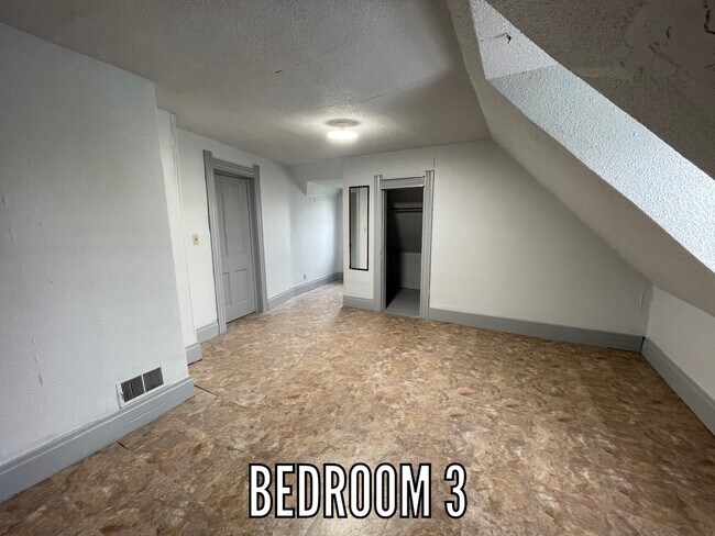 Building Photo - 501 Ave B