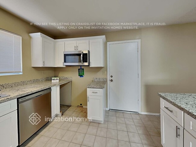 Building Photo - 19821 N 48th Dr