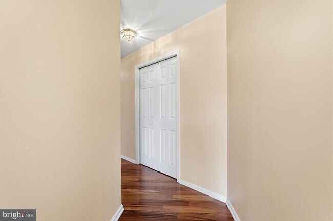 Building Photo - 13675 Philmont Ave