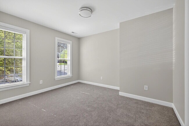 Building Photo - 770 Parkside Townes Ct