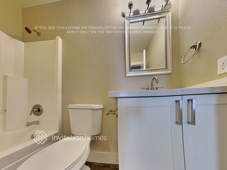 Building Photo - 8648 Shady Pines Dr