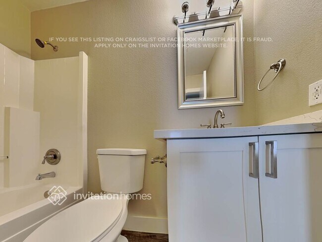 Building Photo - 8648 Shady Pines Dr