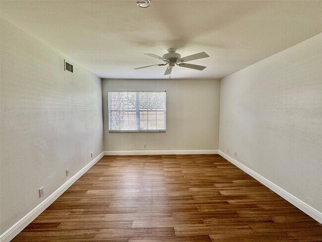 Building Photo - 5357 Buckhead Cir