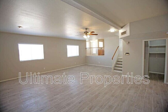 Building Photo - 8537 W Windsor Dr