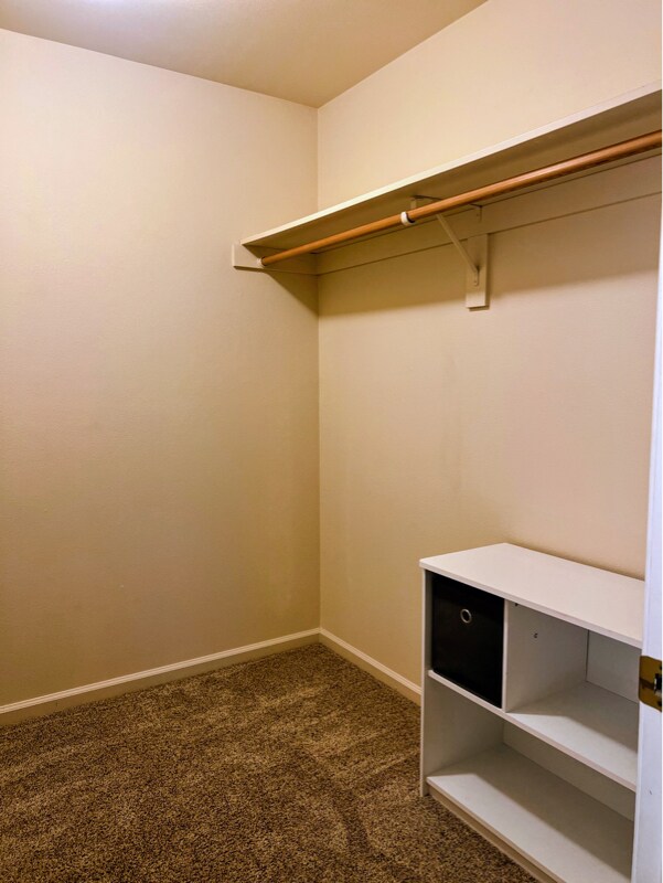 Building Photo - 723 N 8th St