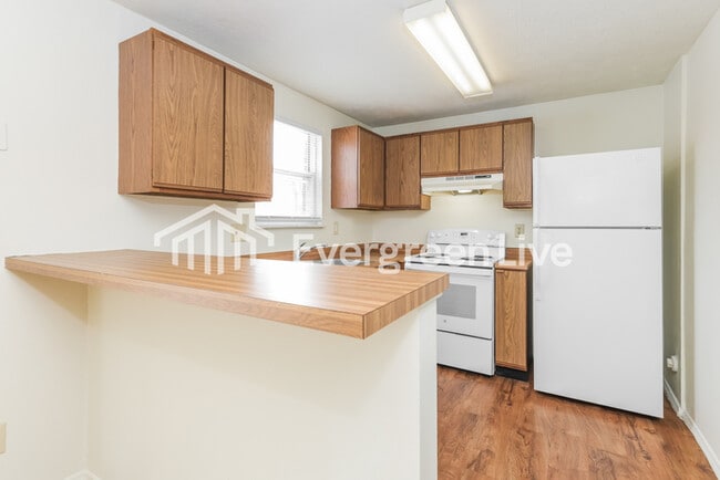 Building Photo - 8241 Schoolgate Dr