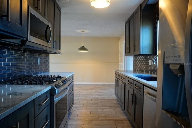 Building Photo - 668 Georgia Ave