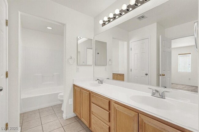 Building Photo - 248 Vertigo Tulip Ct