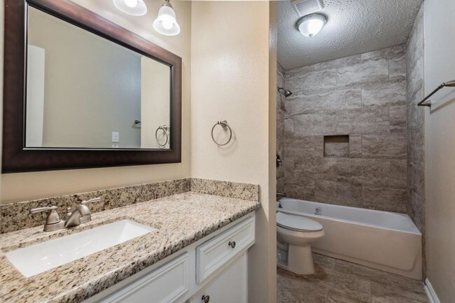 Building Photo - 1007 Cascade Creek Dr