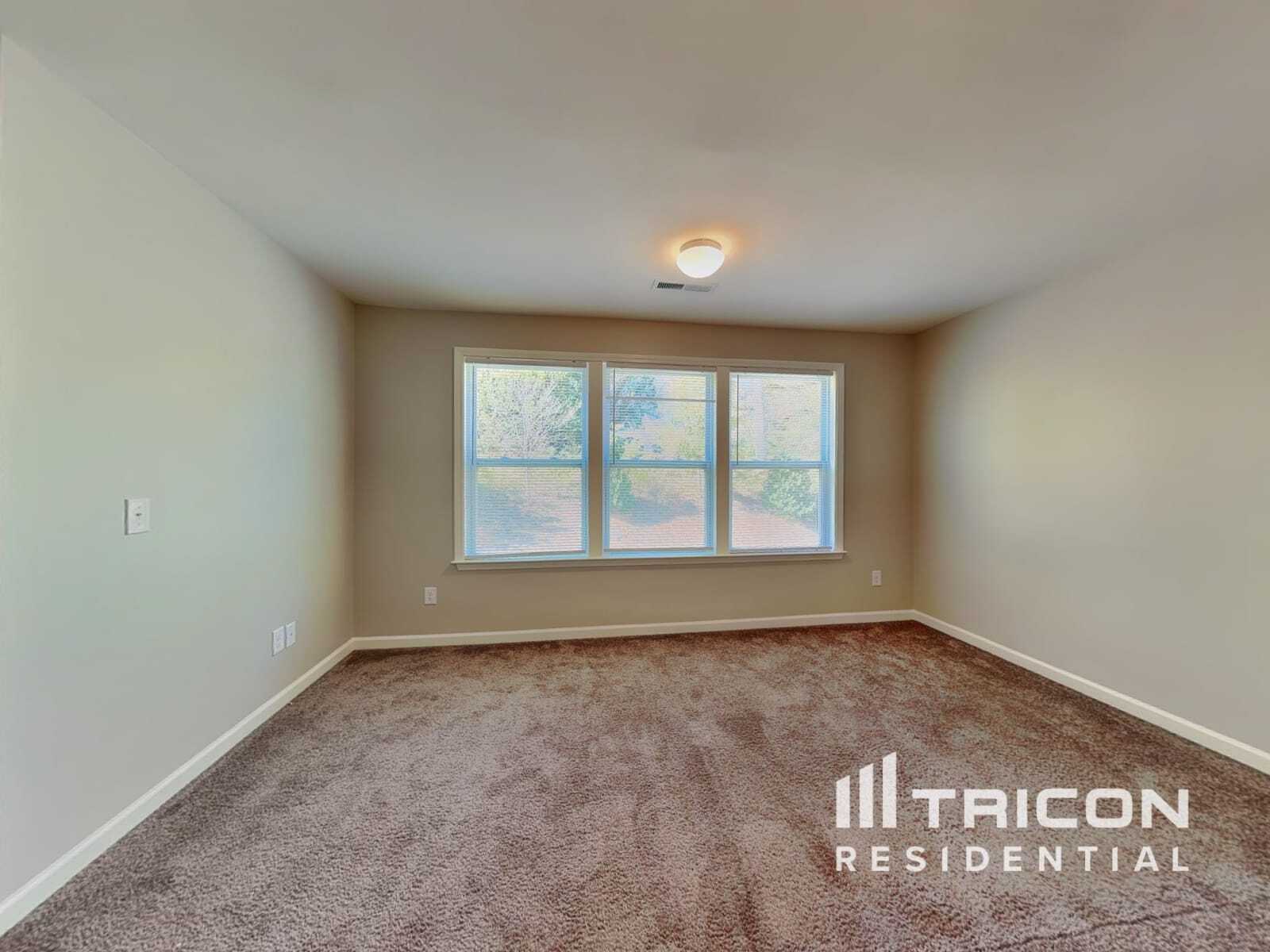 Building Photo - 4664 Wesmar Dr