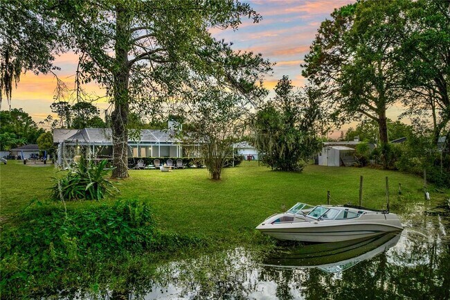 Building Photo - 22481 Southshore Dr