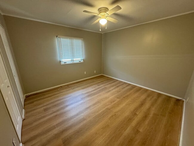 Building Photo - Fully Renovated 3-Bedroom Home with Garage...