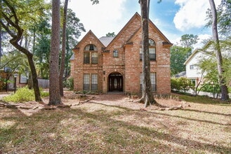 Building Photo - 127 Rush Haven Dr