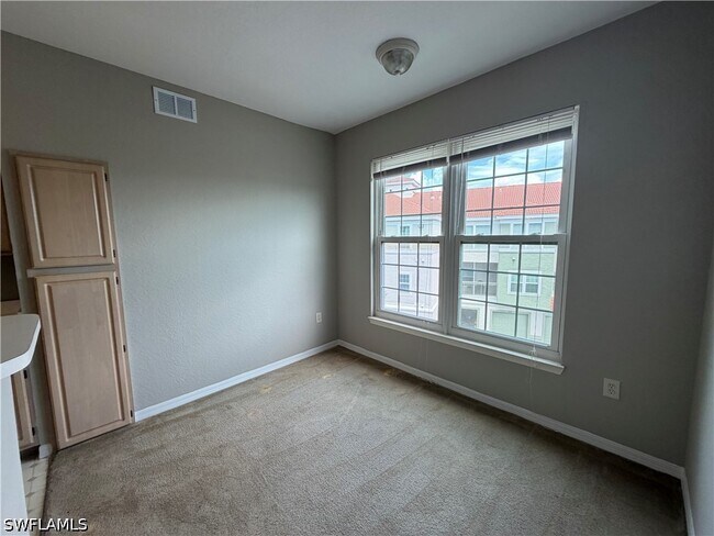 Building Photo - 23500 Walden Center Dr