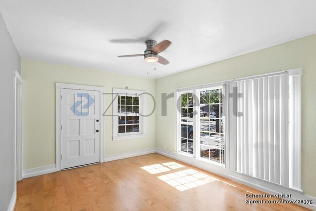Building Photo - 748 S 11th St