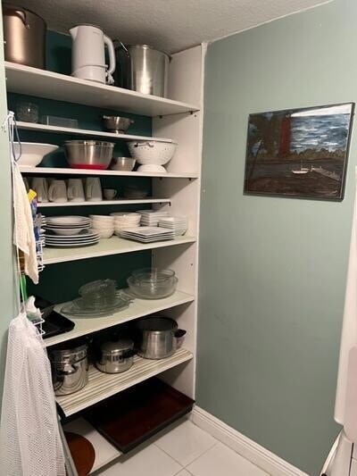 Building Photo - 353 S US Hwy 1