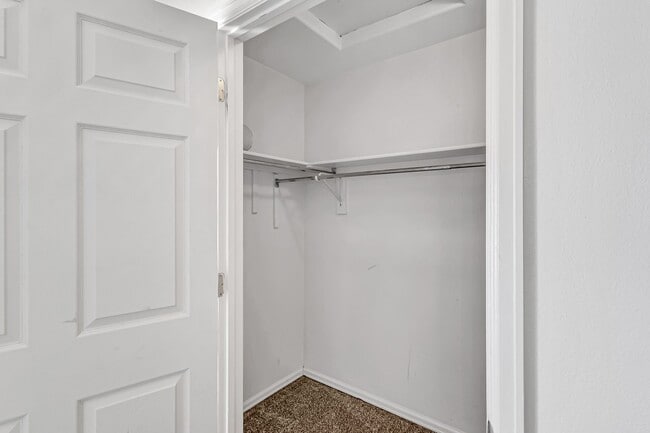 Building Photo - Charming 3-Bedroom Home in a Prime Location