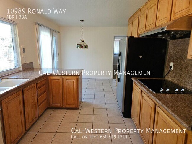 Building Photo - 10989 Ronald Way