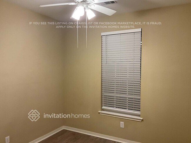 Building Photo - 613 Chestnut Dr