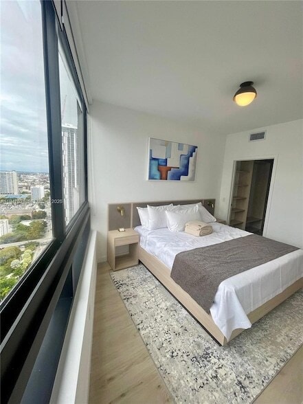 Building Photo - 225 N Miami Ave