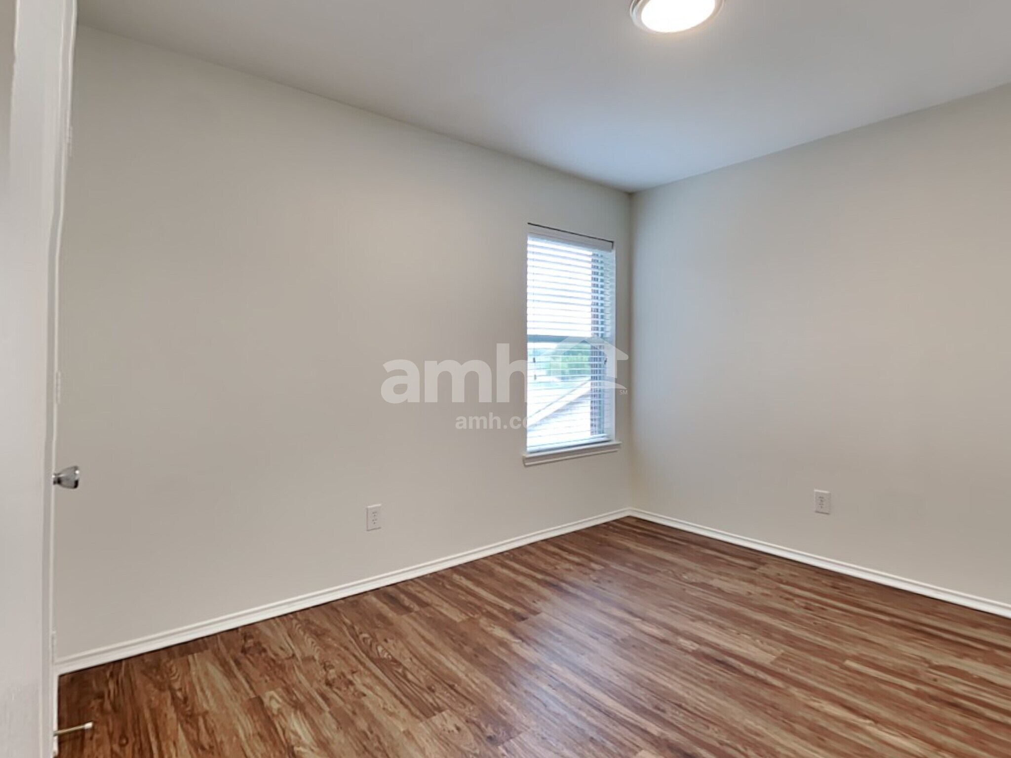 Building Photo - 1140 Jamie Dr