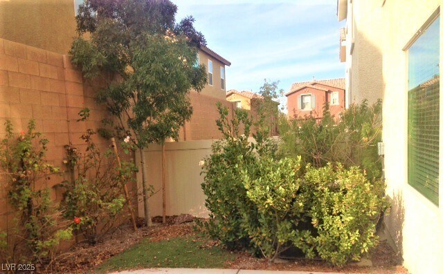 Building Photo - 7943 Garden Stone Ct