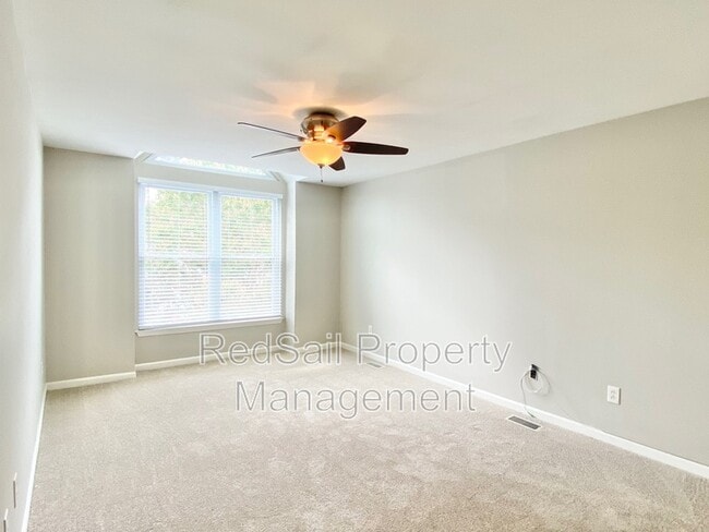 Building Photo - 469 Crosland Ct