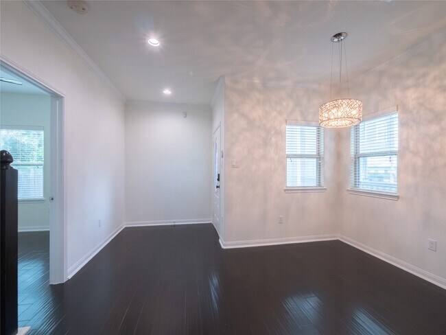 Building Photo - 1113 Bunton St