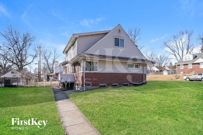 Building Photo - 8680 Belhaven Dr