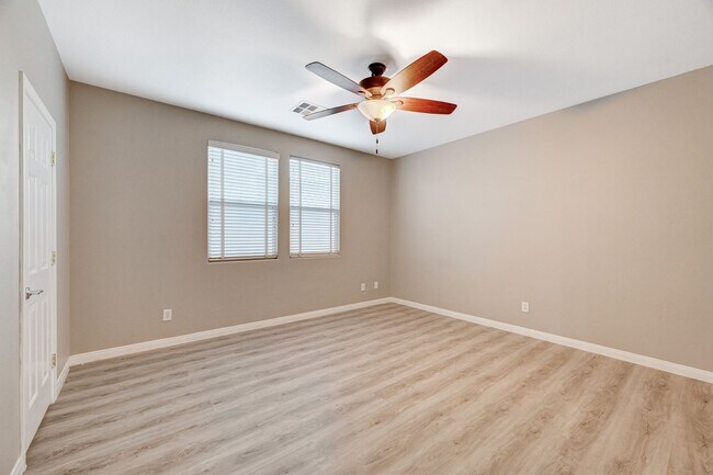 Building Photo - 1st MONTH FREE! Lone Mountain Heights Luxu...