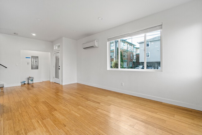 Building Photo - 2611 41st Ave SW