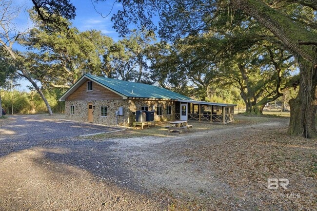 Building Photo - 27522 Burkhardt Dr