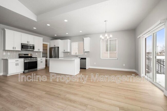Building Photo - 1248 W Brinkerhoff Dr